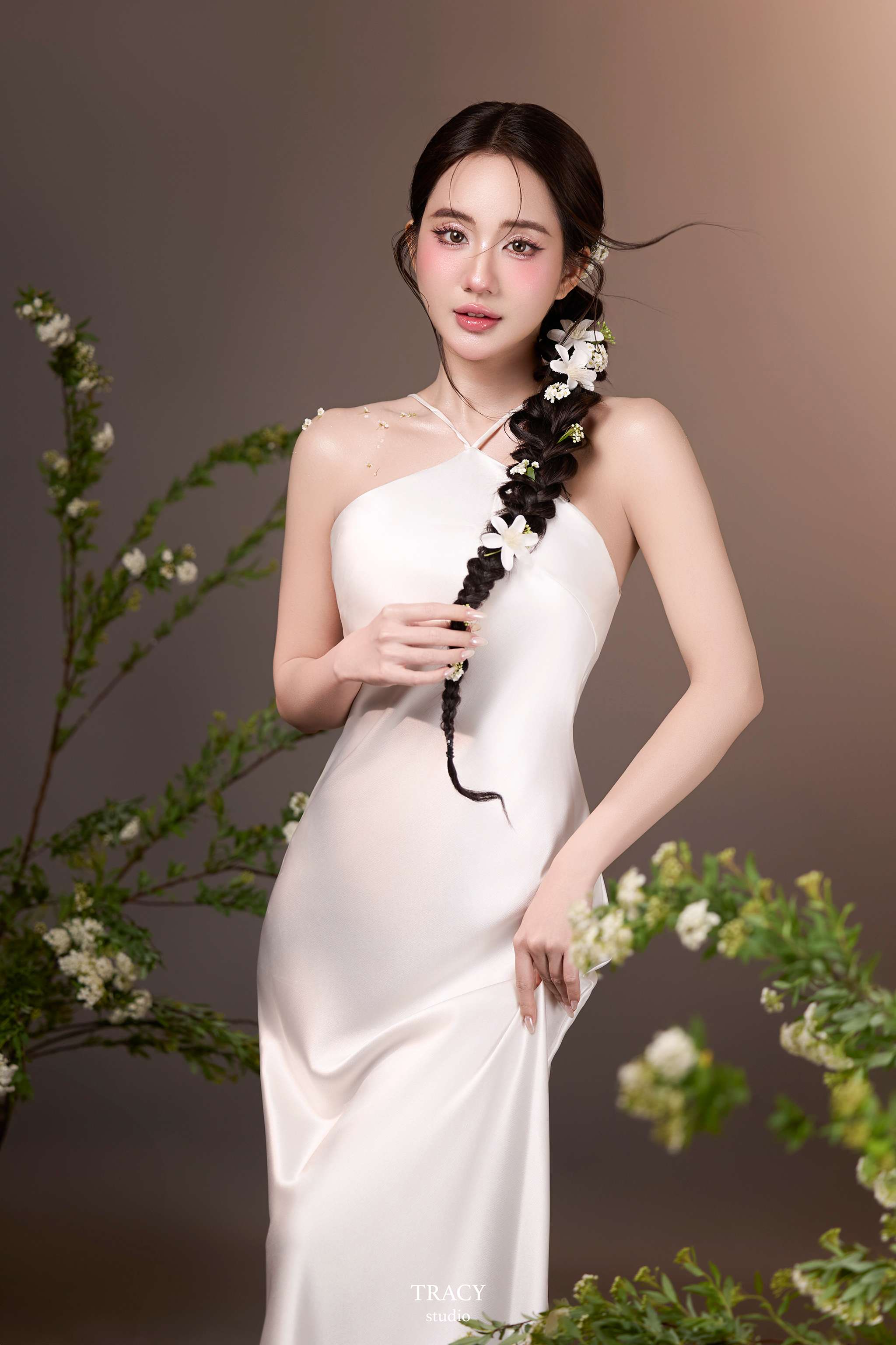 tracy studio chụp concept yếm tết trắng